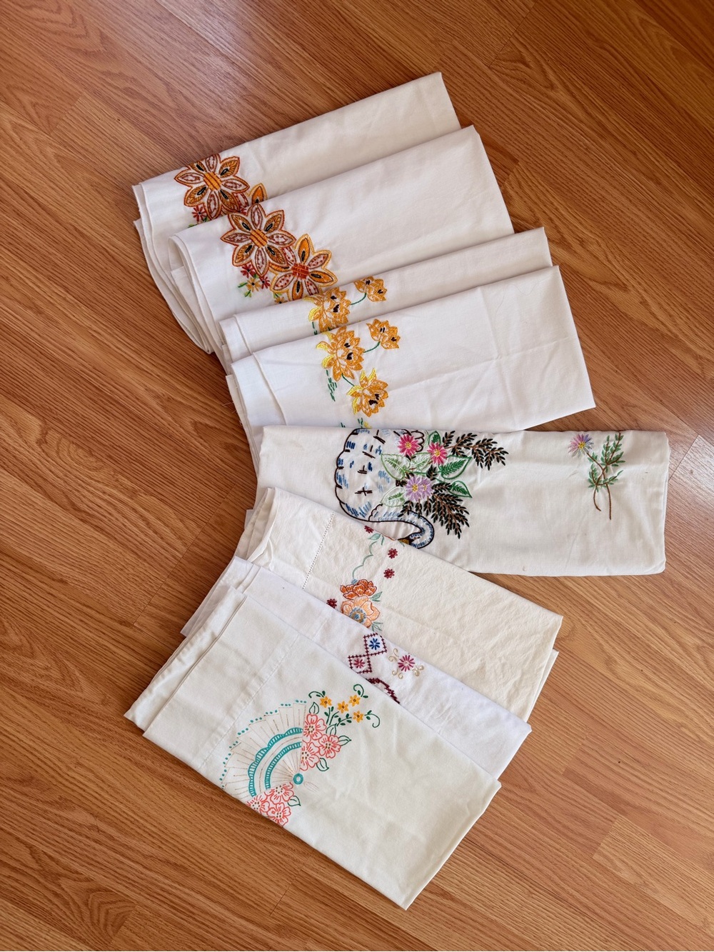 Vintage Embroidered Floral Pillowcases- White-set of 8